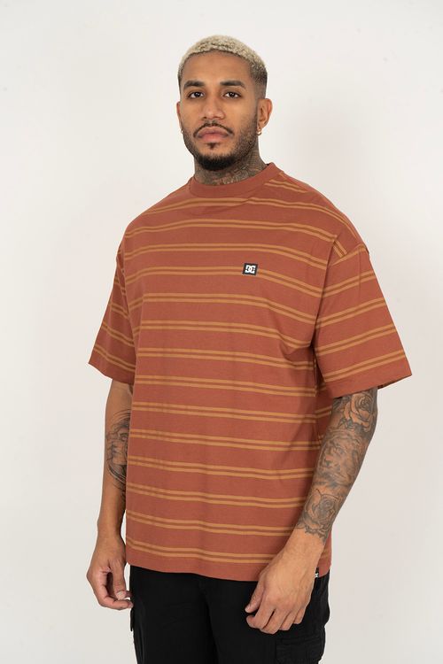 Camiseta DC Shoes M/C Slim Stripes Marrom