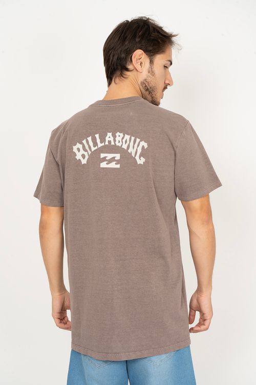 Camiseta Billabong M/C Arch Ww Marrom Escuro