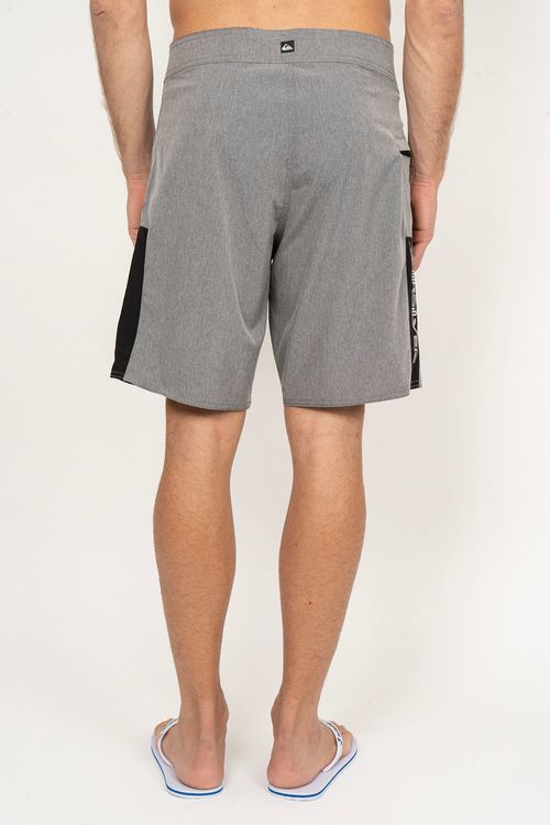 Boardshort Quiksilver Everyday Omni 20 Cinza